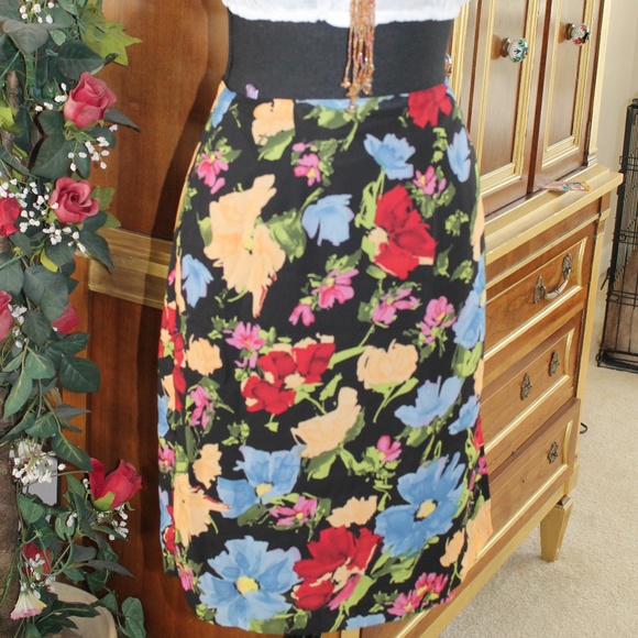 Black Floral Wrap Skirt - Picture 2 of 5